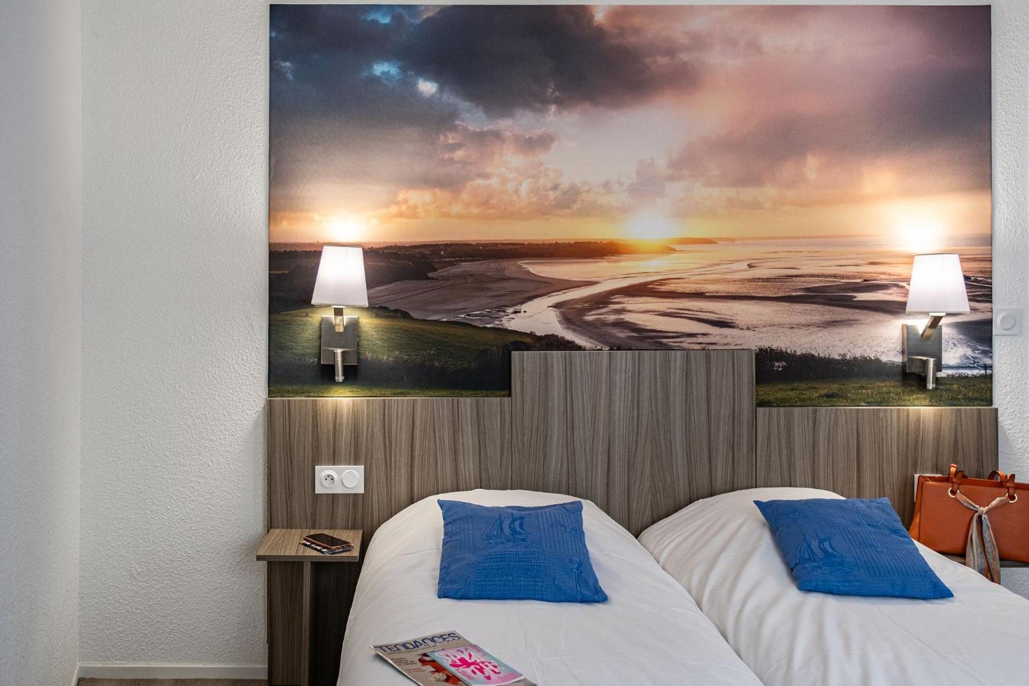 Contact Hotel Du Champ De Mars De Saint-Brieuc Esterno foto
