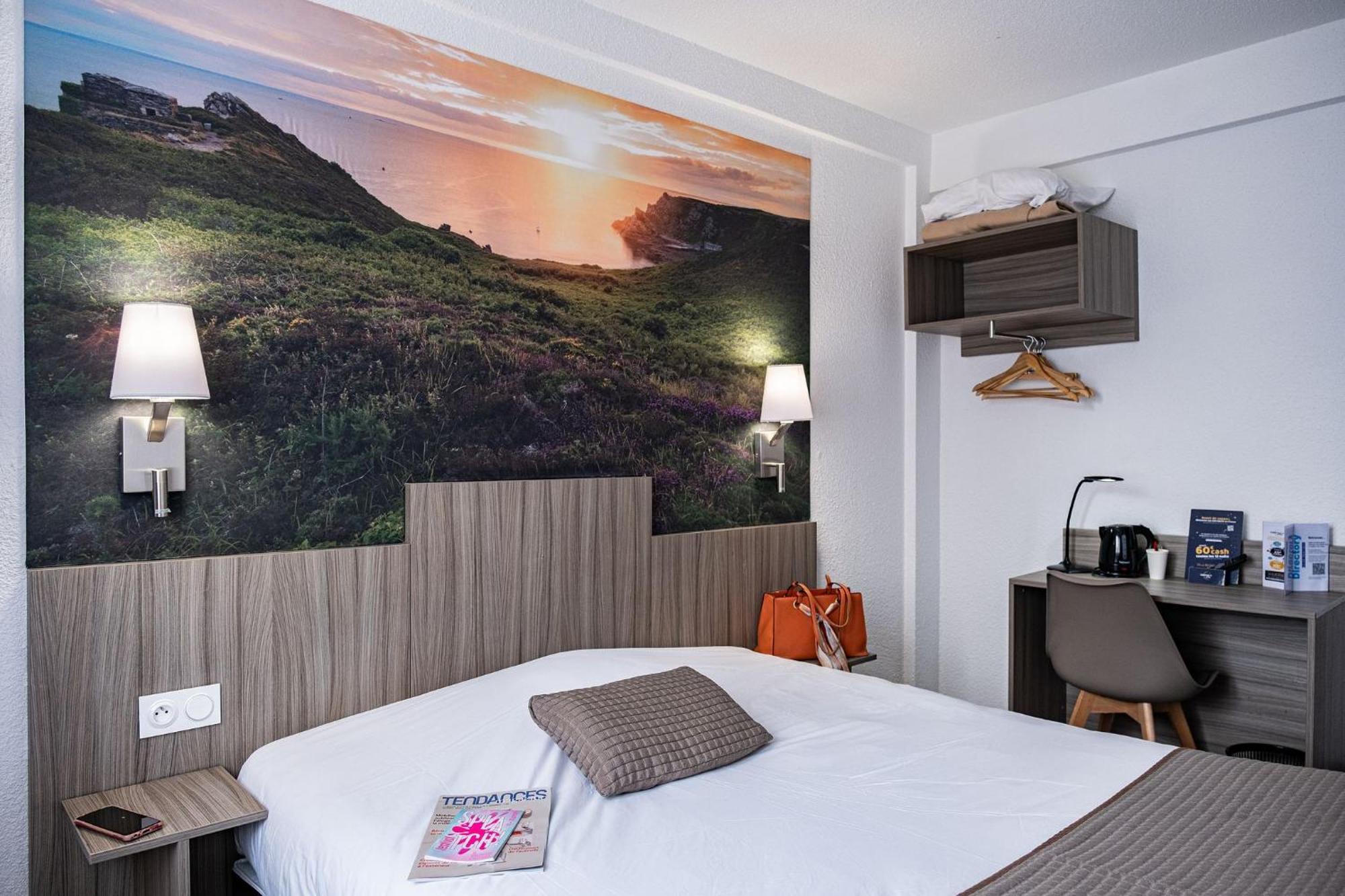 Contact Hotel Du Champ De Mars De Saint-Brieuc Esterno foto